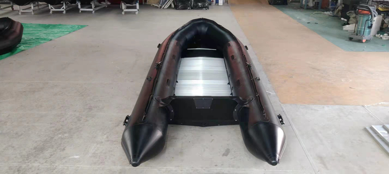 Barco inflable de material de PVC de 20 pies con motor fueraborda