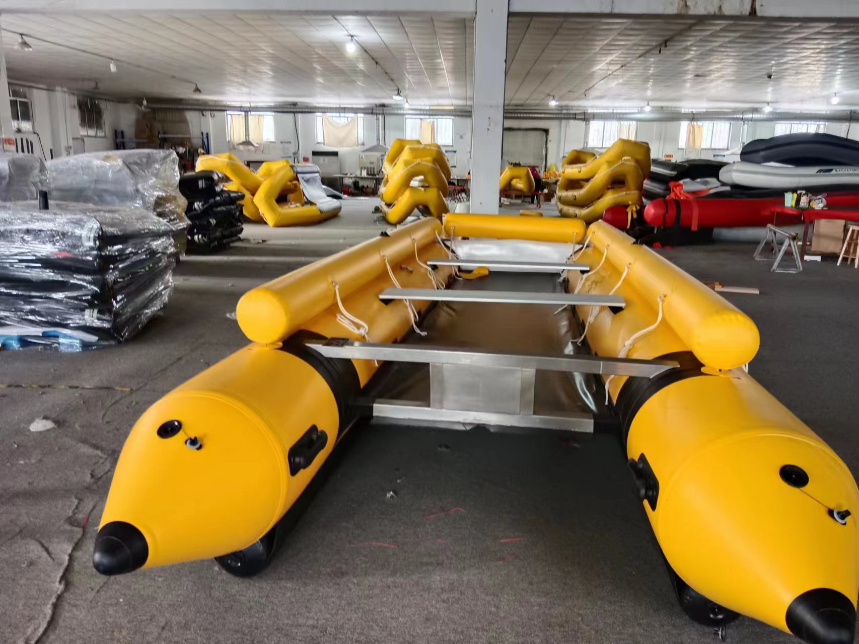  Bote inflable de velocidad de catamarán con piso de aluminio 
