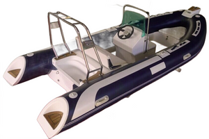 Barco con motor fueraborda de material hypalon de 4,8 M